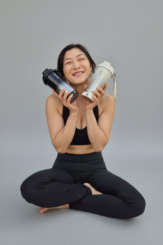 Besties Bundles Pack 2 Revo Cups + Free Shipping (Black and Cream)
